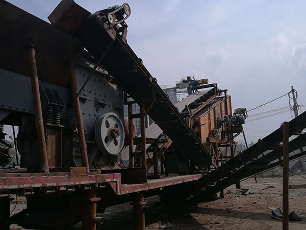 湖南小型移動移動破碎機(jī)加鄂破