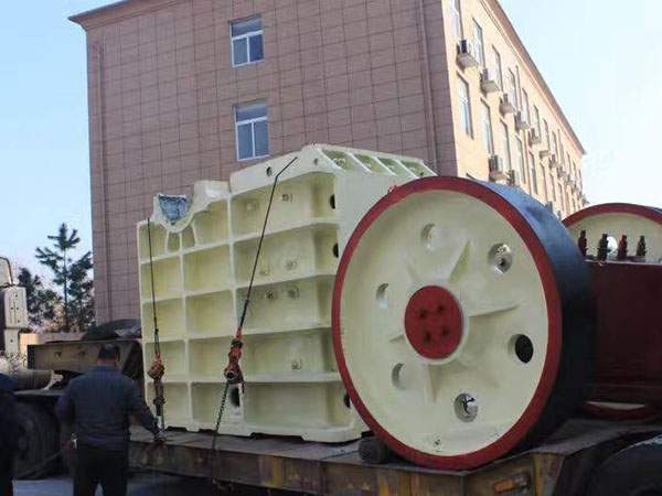 天津無塵重錘破碎機設(shè)計案例