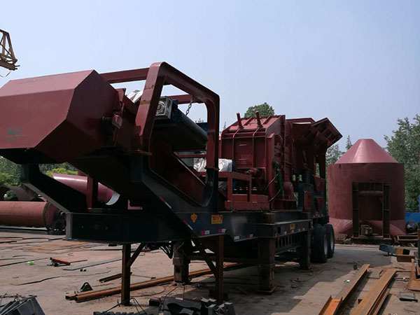 安徽小型車載移動破碎機視頻