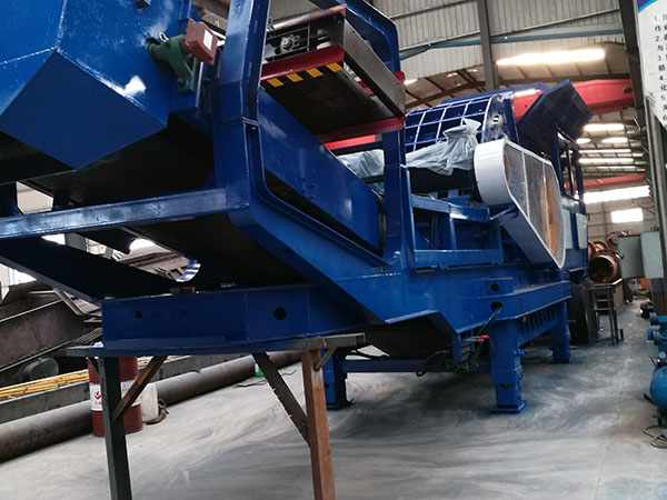 湖北半重錘破碎機(jī)孫工談