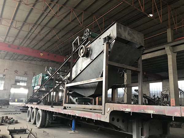 云南國(guó)產(chǎn)移動(dòng)破碎機(jī)型號(hào)