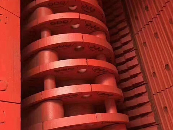 湖南哪里租重錘破碎機建筑垃圾