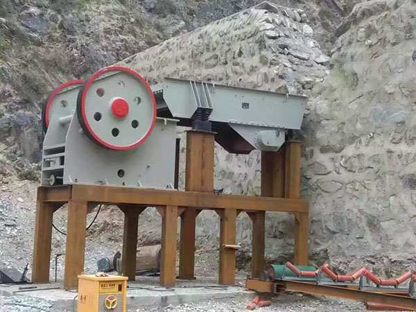 甘肅沖擊式移動(dòng)破碎機(jī)進(jìn)口