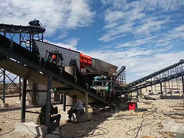 云南圓錐式移動破碎機站報價