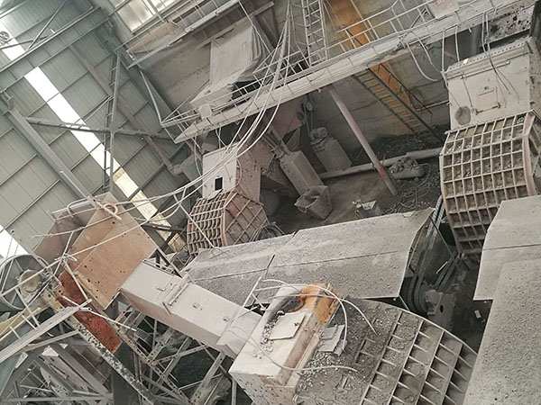 安徽貴州移動(dòng)破碎機(jī)電壓