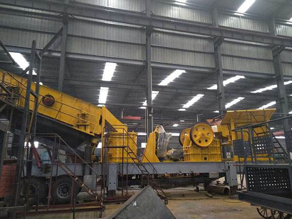 上海顎式重錘破碎機(jī)的優(yōu)點(diǎn)