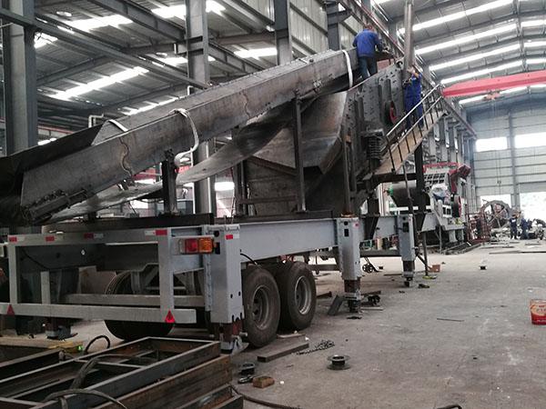 河北半重錘破碎機(jī)移動(dòng)破碎