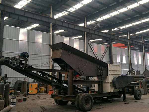 天津國產(chǎn)重錘破碎機(jī)工作視頻