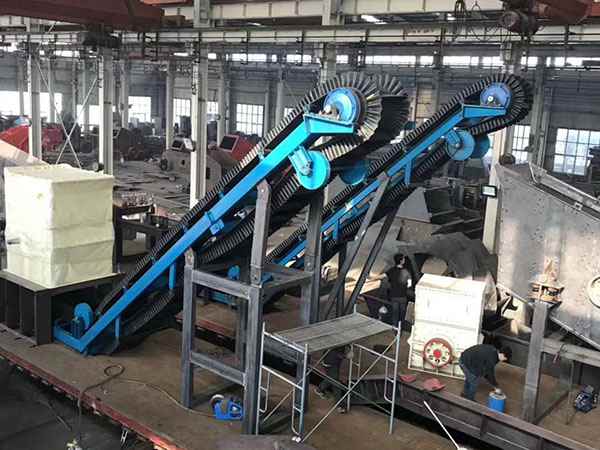 青海車載式移動(dòng)破碎機(jī)有何用