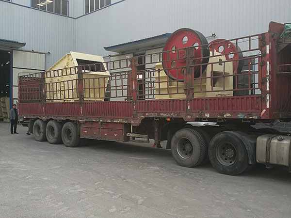 云南中型移動破碎機器