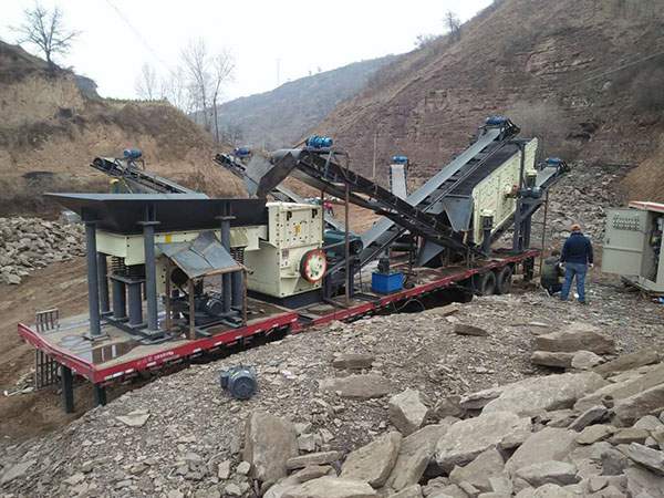 江蘇履帶重錘破碎機公司