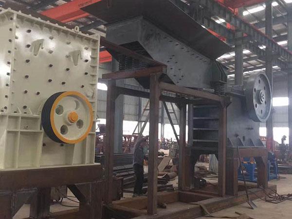 湖北品牌移動(dòng)破碎機(jī)移動(dòng)式破碎站