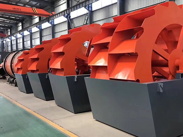 天津履帶重錘破碎機機械設(shè)備