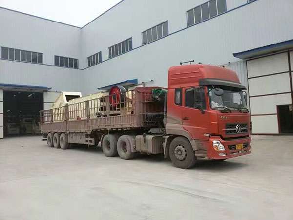 貴州石塊移動破碎機環(huán)保