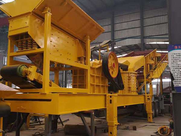 國(guó)內(nèi)移動(dòng)式破碎機(jī)設(shè)備多少錢(qián)一臺(tái)