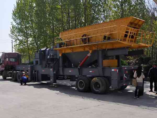 錘式移動(dòng)破碎機(jī)和鄂式破碎機(jī)價(jià)格