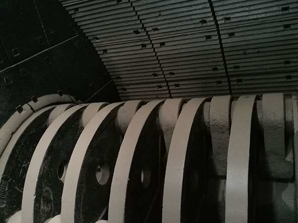 綜合移動(dòng)破碎機(jī)械