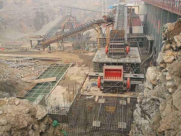 履帶移動破碎站設備價格單