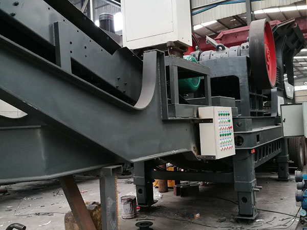 小型柴油流動(dòng)石子機(jī)