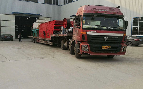 大型移動式破碎機(jī)