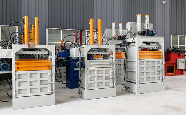 立式液壓打包機(jī) 立式液壓打包機(jī)