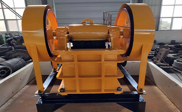 對(duì)輥破碎機(jī)